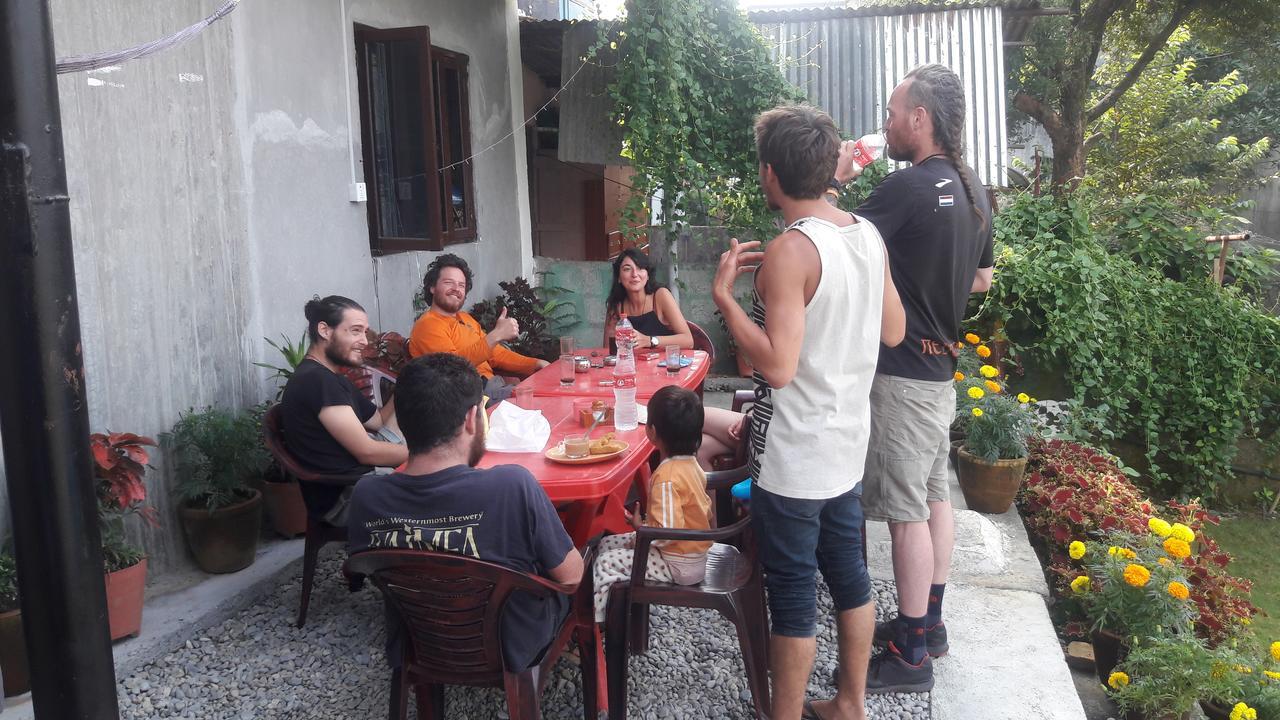 Pokhara Youth Hostel Екстер'єр фото