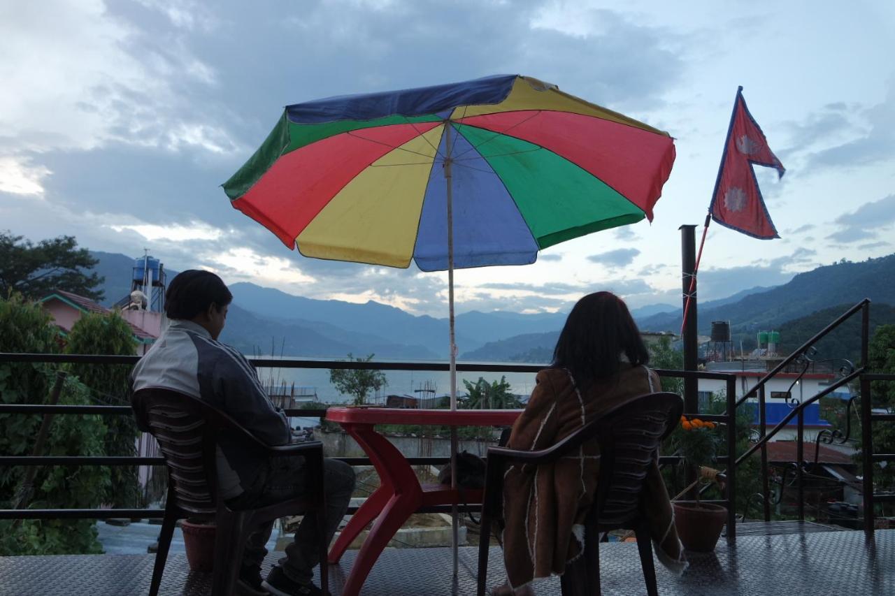 Pokhara Youth Hostel Екстер'єр фото