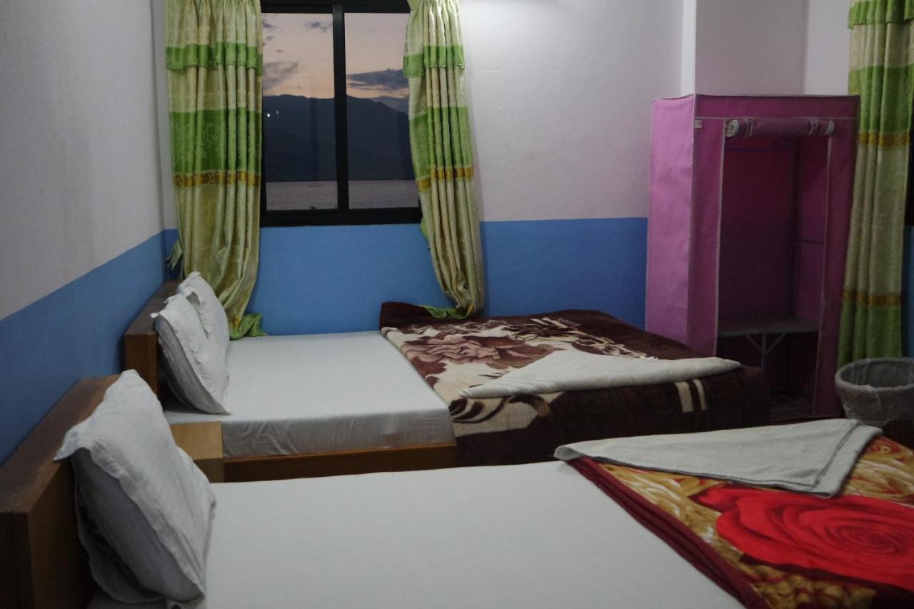 Pokhara Youth Hostel Екстер'єр фото