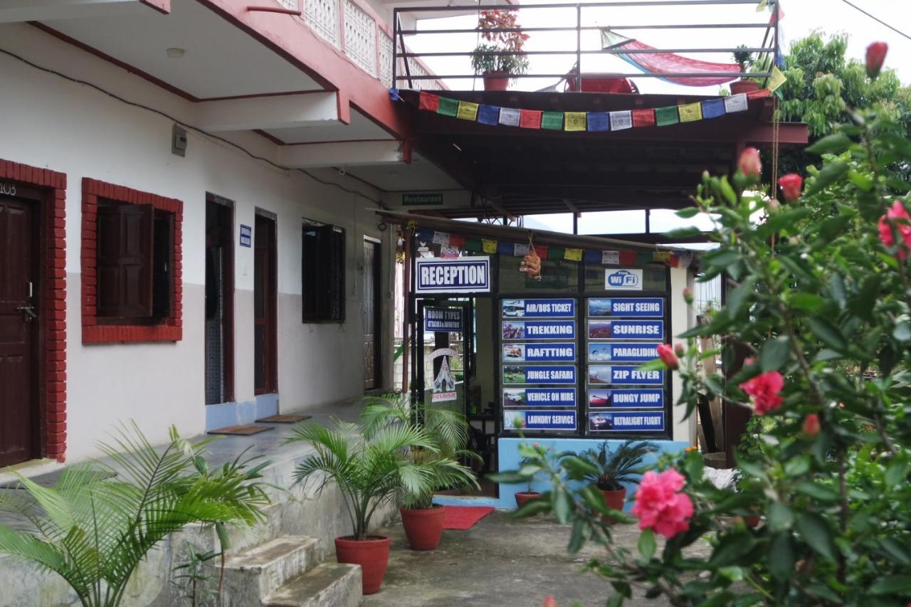 Pokhara Youth Hostel Екстер'єр фото