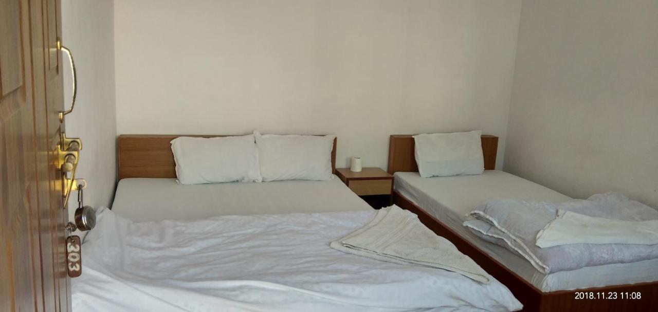 Pokhara Youth Hostel Екстер'єр фото