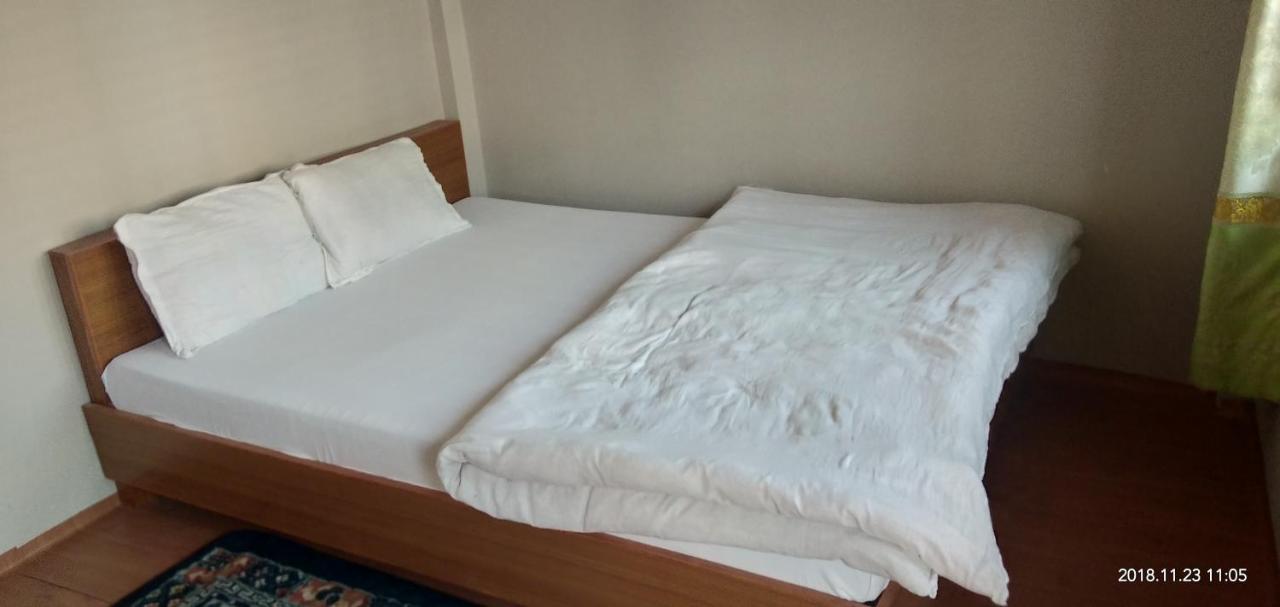 Pokhara Youth Hostel Екстер'єр фото