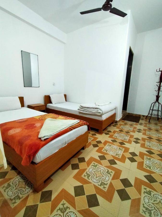 Pokhara Youth Hostel Екстер'єр фото